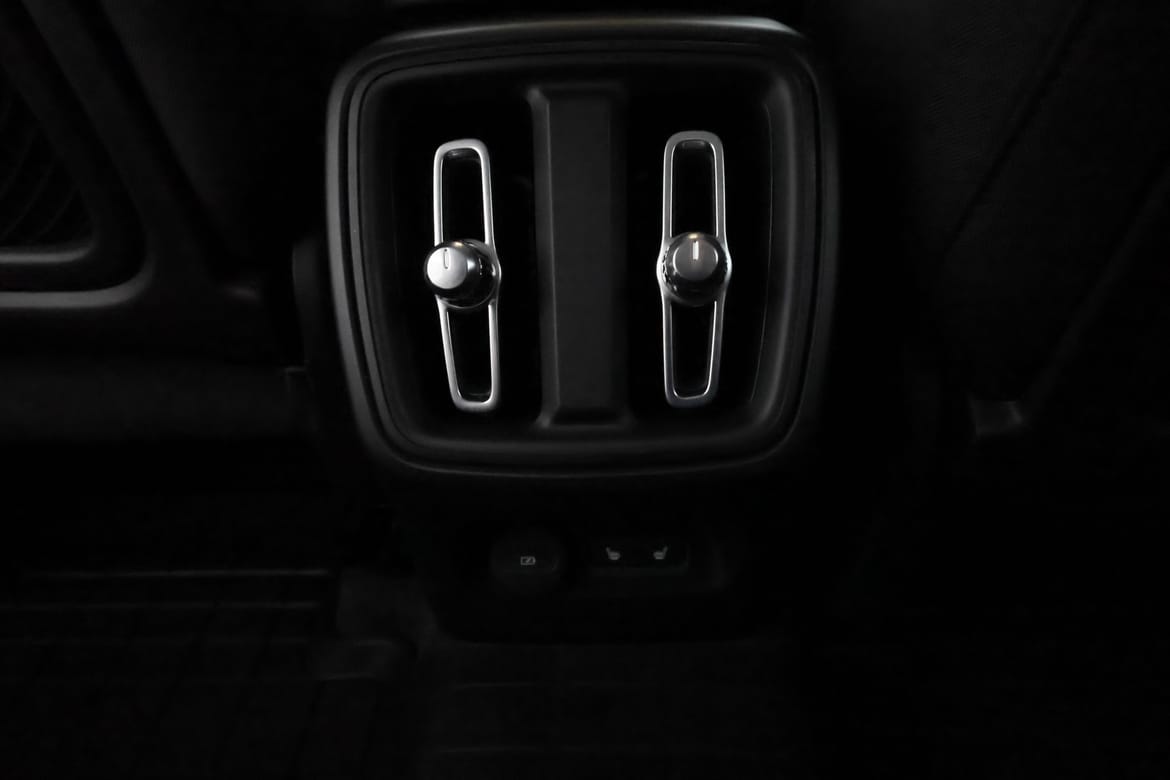 Volvo XC40 2022 - miniatyr 17