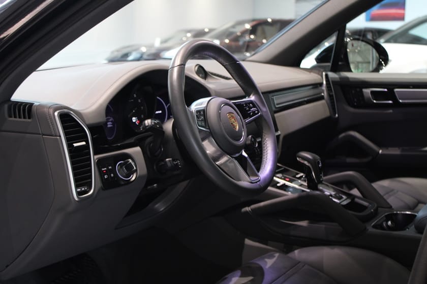 Bild 3 av Porsche Cayenne E-Hybrid Platinum Edition