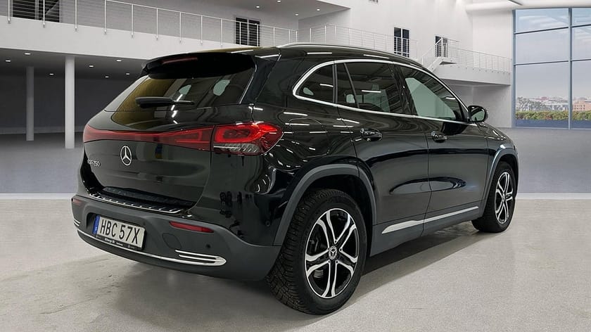 Bild 3 av Mercedes-Benz EQA 250 Progressive Line, Widescreen, Panelbelysning