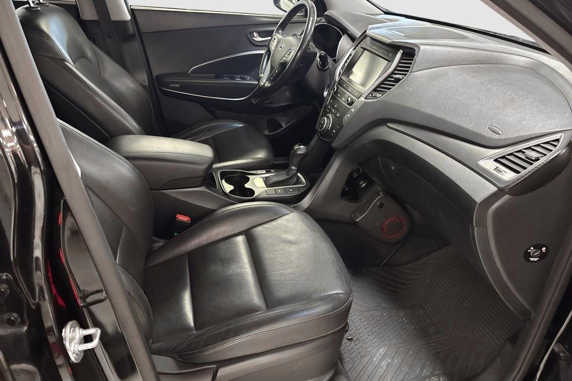 Hyundai Santa Fe 2016, kuva 6/11