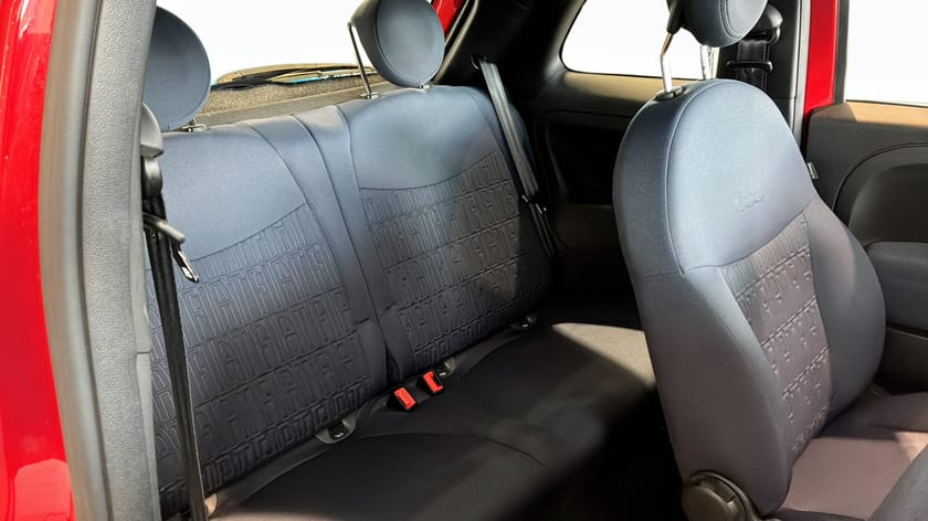 Bild 5 av Fiat 500 Hybrid HEV Cult 70hk p-sensor & Navigation