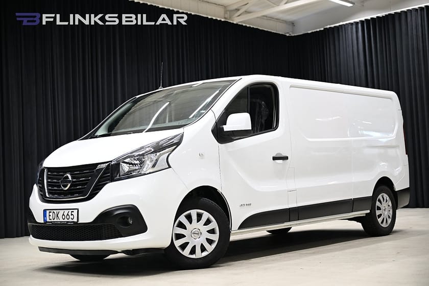 Bild 1 av Nissan NV300 Skåpbil 145HK L2 Automat Drag|Värmare|GPS|Backkamera|Leasbar