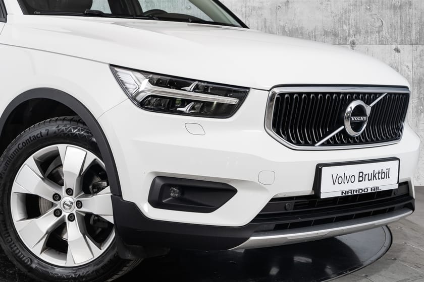 Bilde 2 av Volvo XC40 D3 AWD Momentum. Krok/VOC/Oppv.ratt/Navi/Ryggekamera