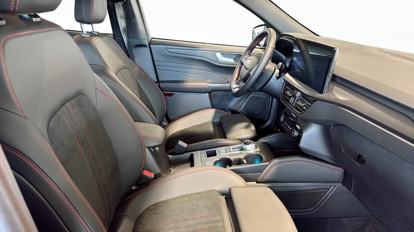 Bild 3 av Ford Kuga Plug-In Hybrid ST-Line X 2.5 FWD 243hk