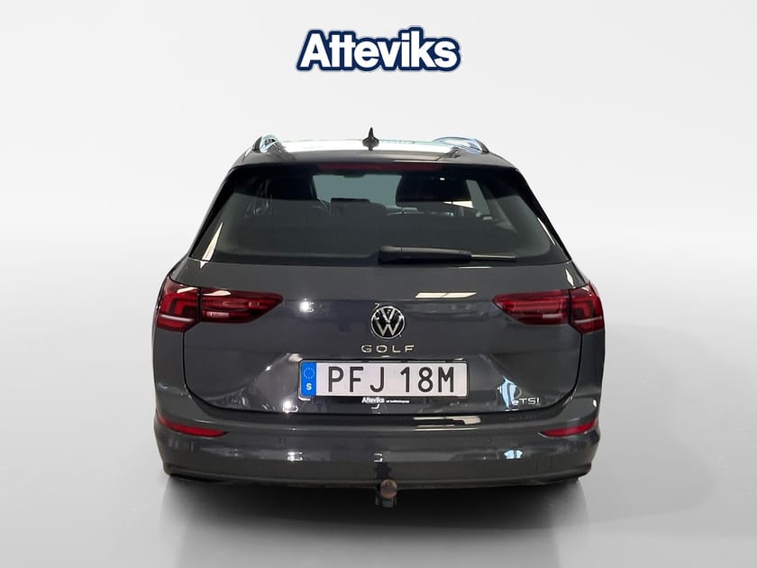 Bild 3 av Volkswagen Golf Sportscombi LIFE 1.5 eTSI 150hk *Dragkrok/P.värmare*