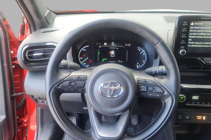 Bilde 5 av Toyota Yaris Cross Hybrid AWD-i Active Tech - Kamera - LED