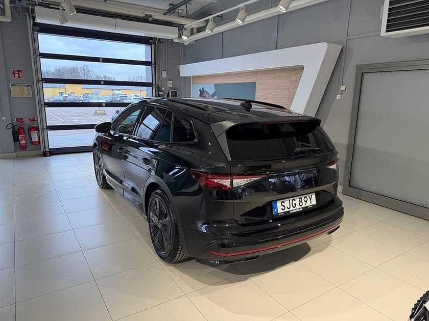 Bild 4 av Škoda Enyaq RS Skoda 84 KWH BATTERI ELMOTOR 340 HK 1 VXL AUTOM
