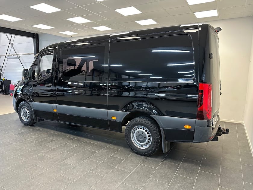 Bild 4 av Mercedes-Benz Sprinter 317 CDI RWD Panel Van Mixto 9G-Tronic 5 sits Värmare 3 500 kg  MOMS