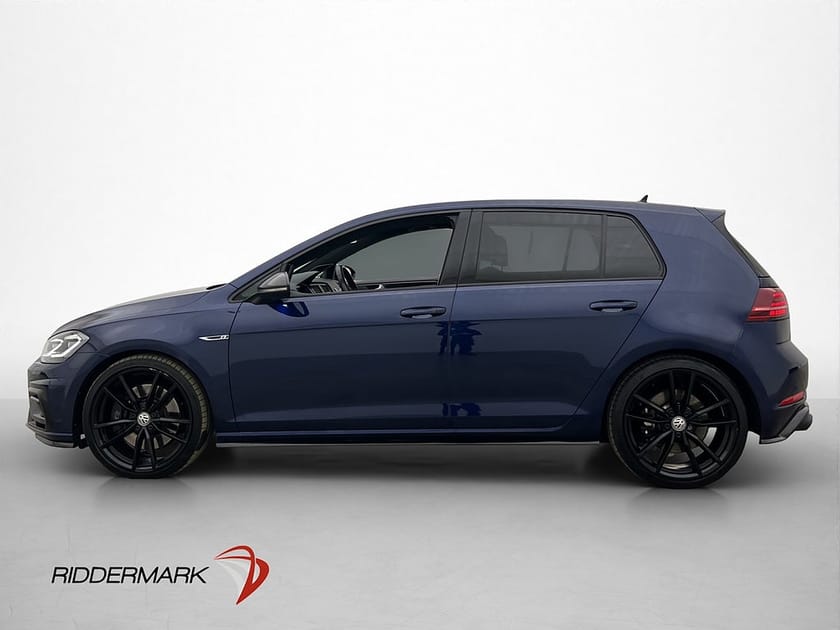 Bild 4 av Volkswagen Golf  R 300hk 4M T-Lucka Cockpit Dynaudio Kamera