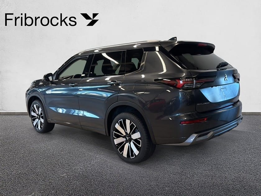 Bild 3 av Mitsubishi Outlander PHEV Instyle 4WD 306hk AUT *LAGERBIL