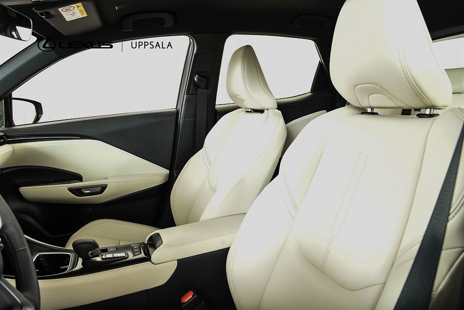 Lexus LBX 2024, bild 6/10