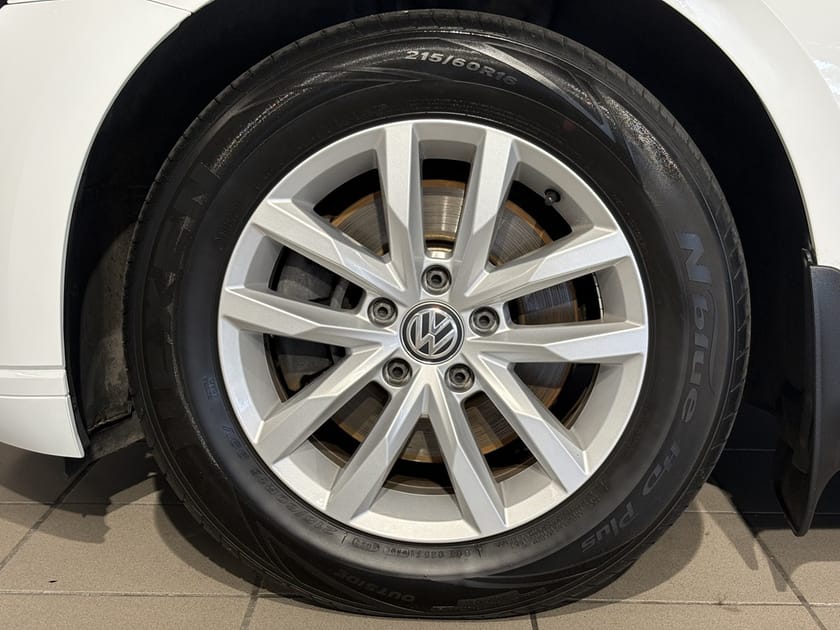 Bild 5 av Volkswagen Passat Sportscombi 1.5 TSI 150HK Drag Backkamera Värmare
