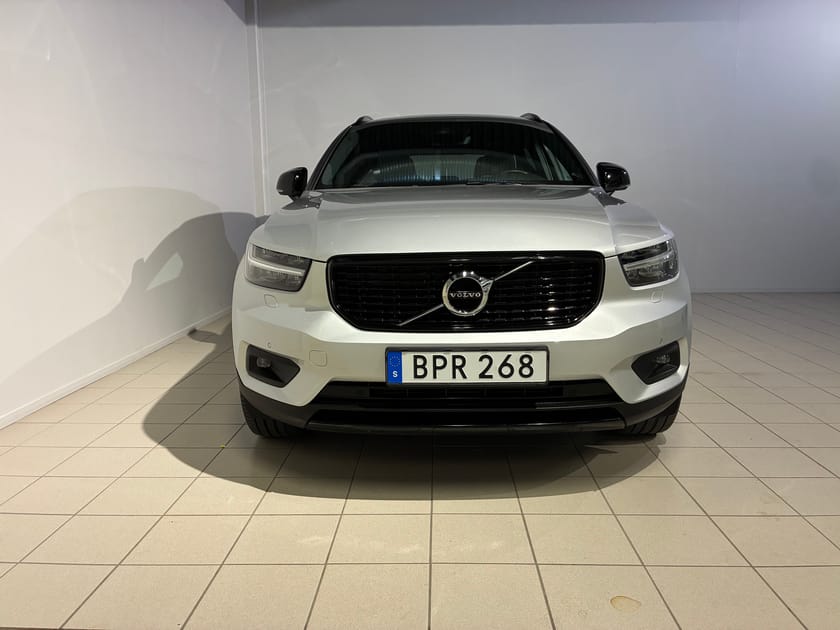 Bild 2 av Volvo XC40 D3 AWD R-Design | Dragkrok | | Panorama |