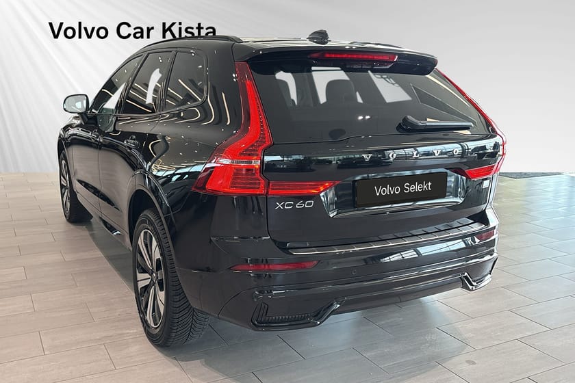 Bild 4 av Volvo XC60 Recharge T6 II Plus Dark Läder Drag Luftfj