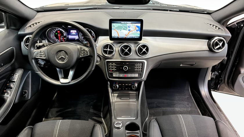 Bild 4 av Mercedes-Benz GLA 200 Nyservad | Navi | Kamera | 156hk