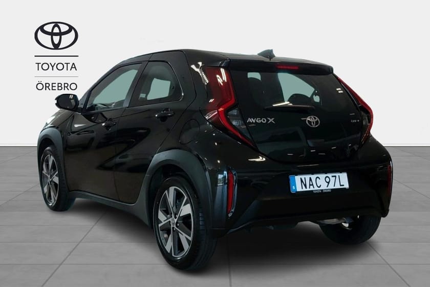 Bild 3 av Toyota Aygo X Hybrid Play Comfort Vinterhjul
