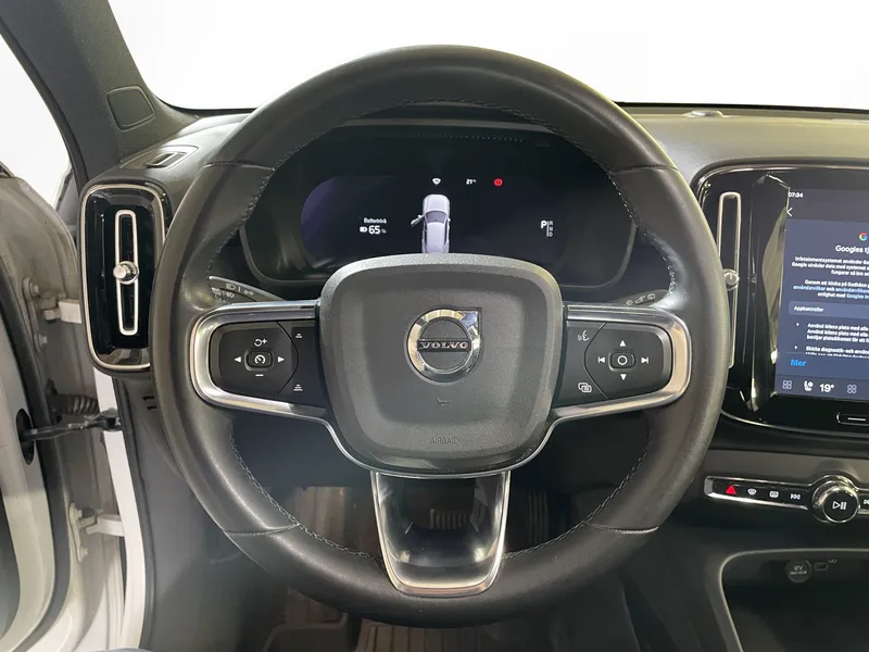 Bild 16 av 17 – Volvo XC40 Recharge Core Edition