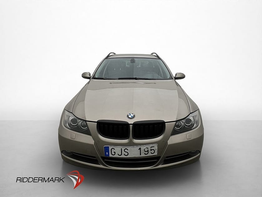 Bild 2 av BMW 330xd Touring 330 xd Panorama Skinn Drag 231hk