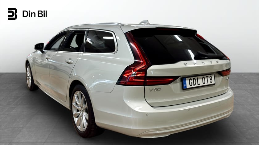 Bild 3 av Volvo V90 B4 197hk AWD/Momentum Advanced/Drag/S+V-hjul