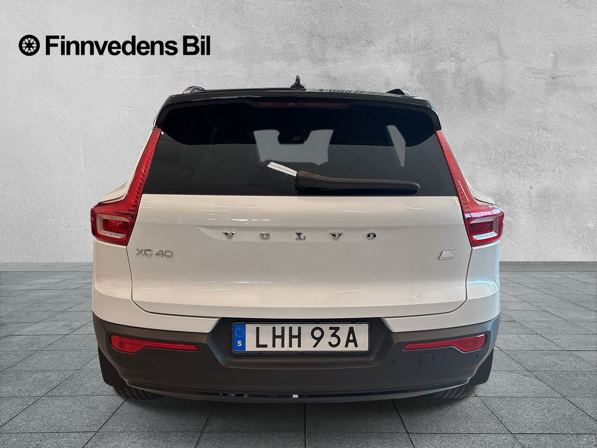 Volvo XC40 2022 - miniatyr 4