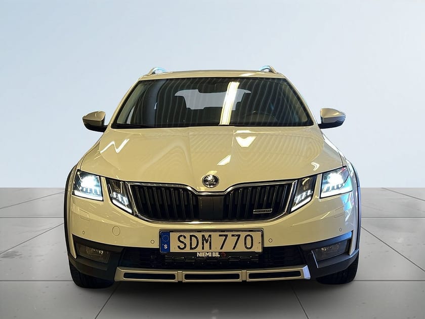 Bild 2 av Škoda Octavia Scout Skoda 2.0TDI Businessline Drag/P-Värm/MoK/P-Sens/S&V/Rem bytt