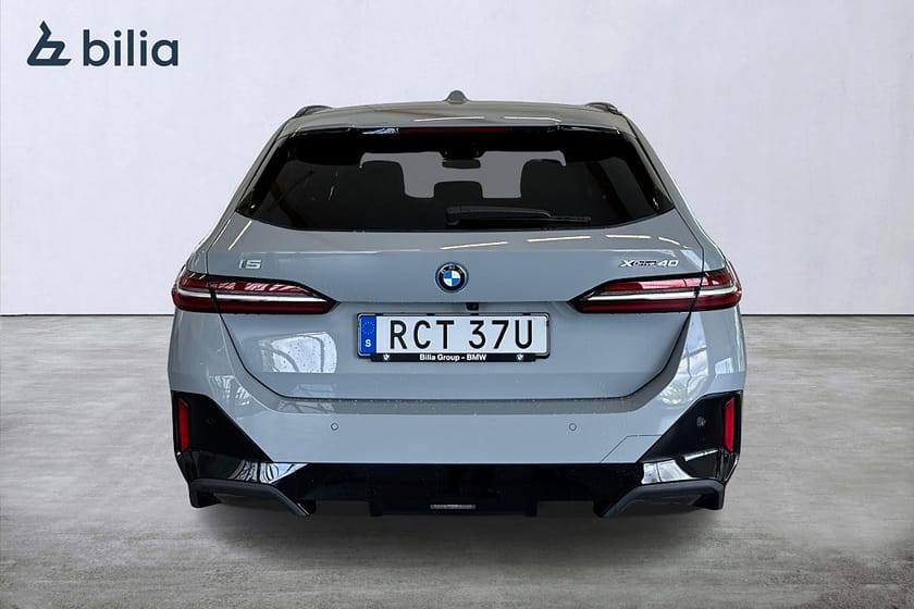 Bild 3 av BMW i5 xDrive40 Touring M Sport Business Ed. Drag Travel HK