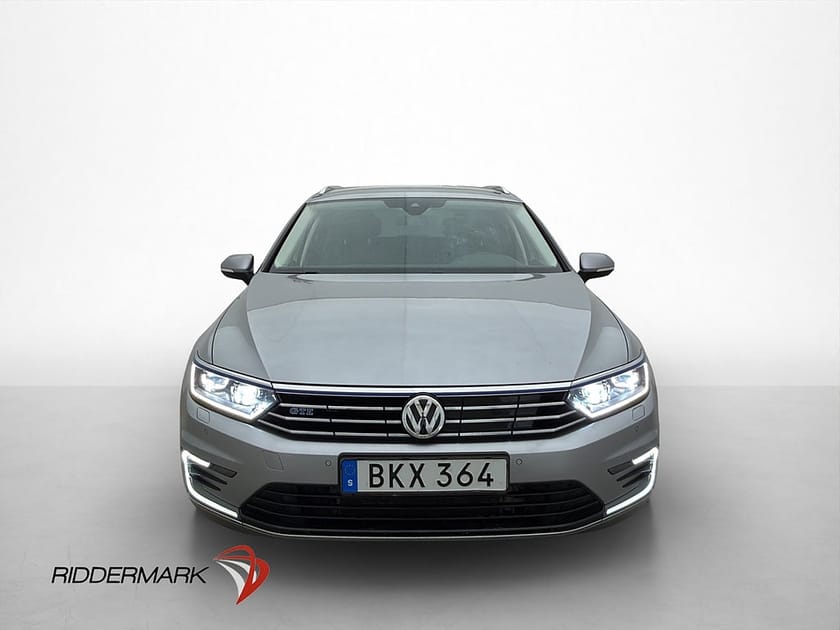 Bild 2 av Volkswagen Passat Variant GTE SC 218hk Executive Cockpit Drag Kamera