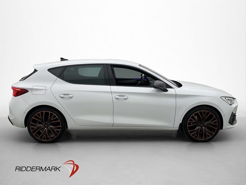 Bild 4 av CUPRA Leon e-Hybrid VZ Kamera Navi CarPlay Adaptiv-Fart