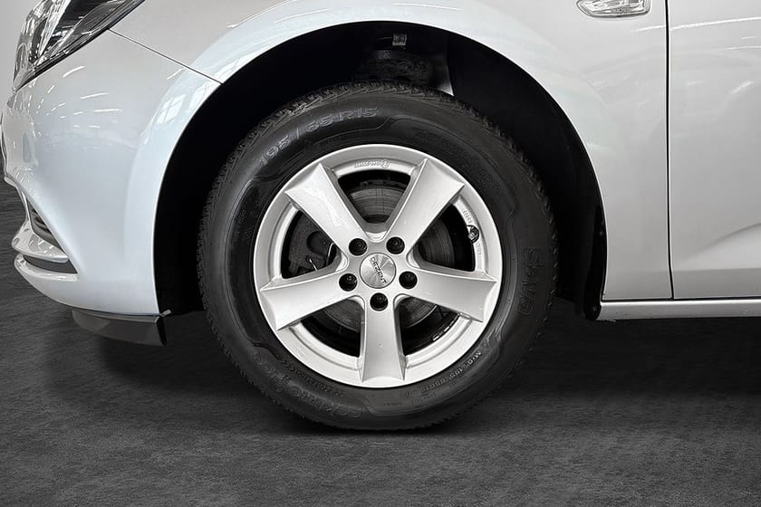 Bild 2 av Opel Astra Sports Tourer 1.4 EDIT ecoFLEX Enjoy Euro 6 (125hk)