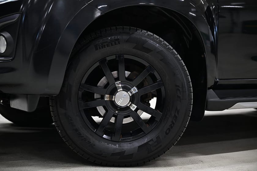 Bild 5 av Isuzu D-Max Crew Cab 163HK Automat|Kåpa|Frontbåge|Dubbelgolv|Lågmil|Leasbar