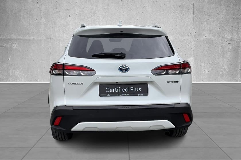 Bilde 4 av Toyota Corolla Cross Hybrid AWD-i 2.0 Executive Glasstak og Skinninteriør