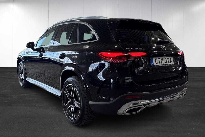 Bild 3 av Mercedes-Benz GLC 300 e 4MATIC SUV | AMG Line | Dragkrok | Burmester |