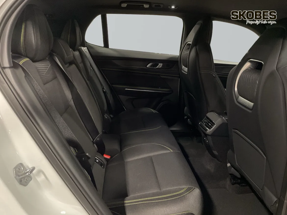 Lynk & Co 01 PHEV