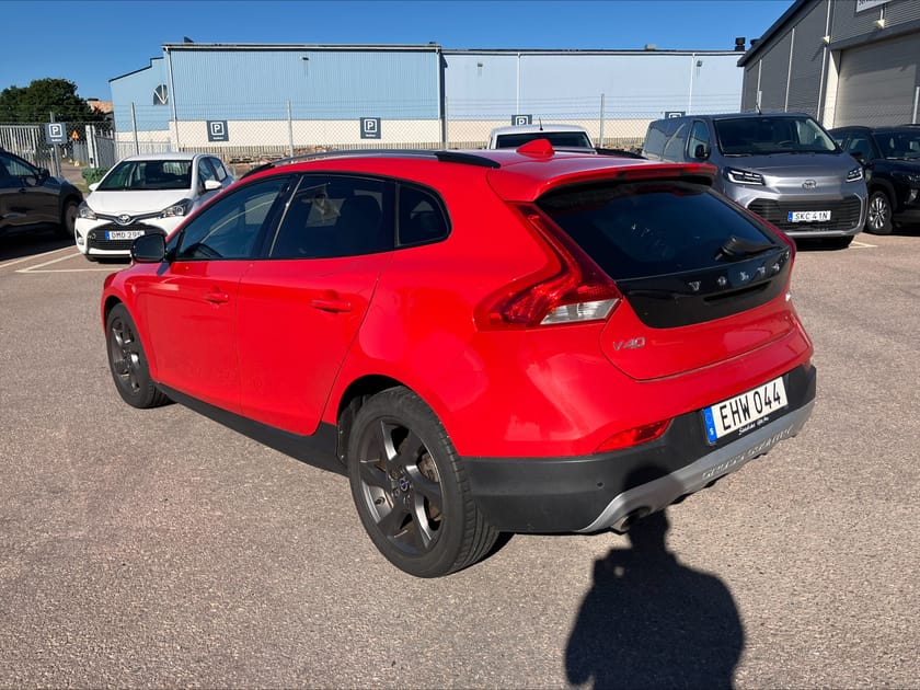 Bild 2 av Volvo V40 Cross Country Momentum Business Edition Extraljus