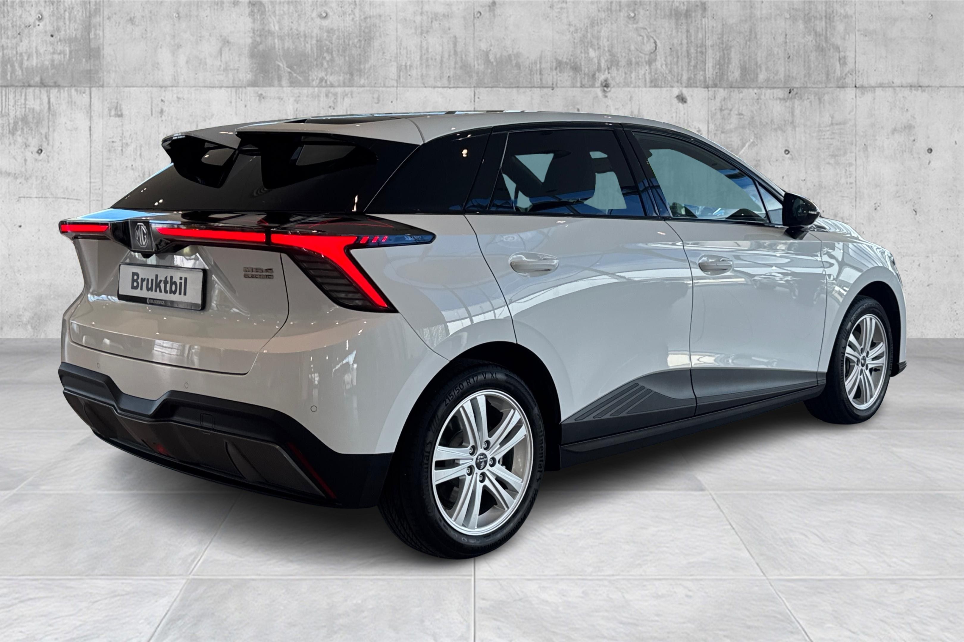 MG 4 Electric Long Range 64 kWh, 204hp, 2022