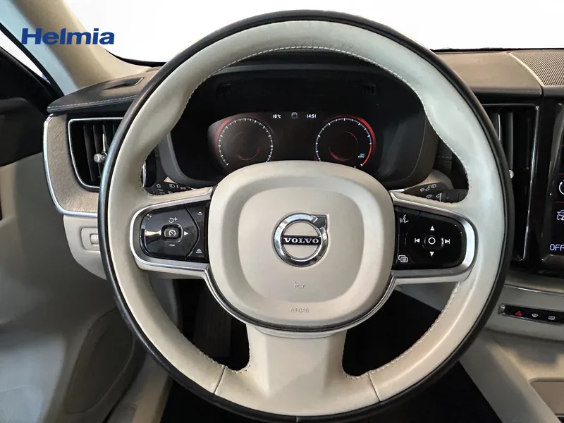 Bild 8 av 15 – Volvo XC60 B5 AWD Bensin Inscription
