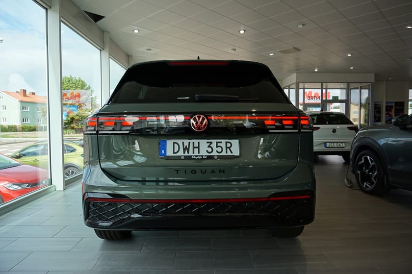 Bild 2 av Volkswagen Tiguan eHybrid R-LINE 272 HK DSG6
