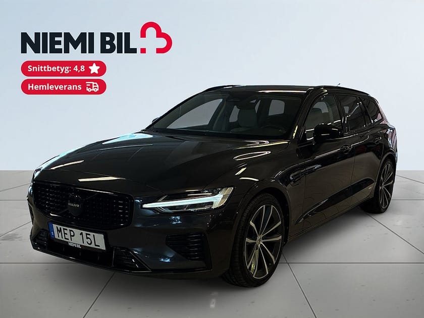 Bild 1 av Volvo V60 PLUG-IN T6 AWD Plus Dark MOMS Drag B-kamera S&V-däck