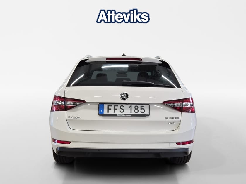 Bild 4 av Škoda Superb Kombi L&K 2.0 TDI 4x4 Business Edition