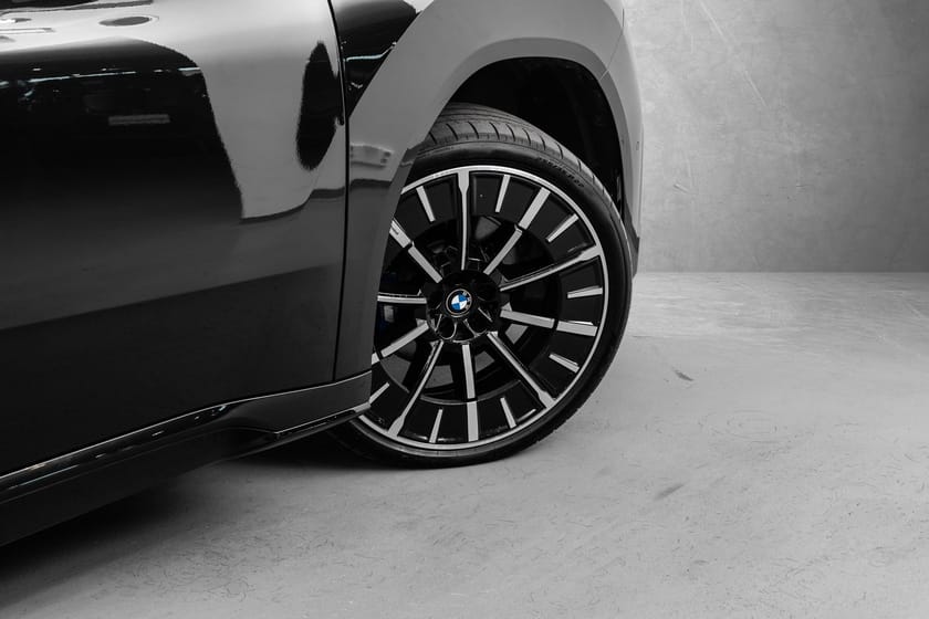 Bilde 4 av BMW iX3 50 xDrive