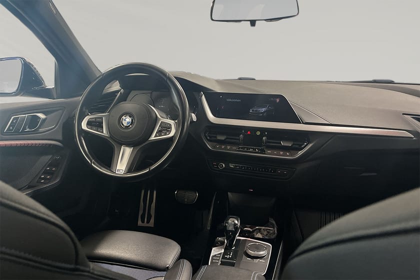 Bild 5 av BMW 118d M SPORT