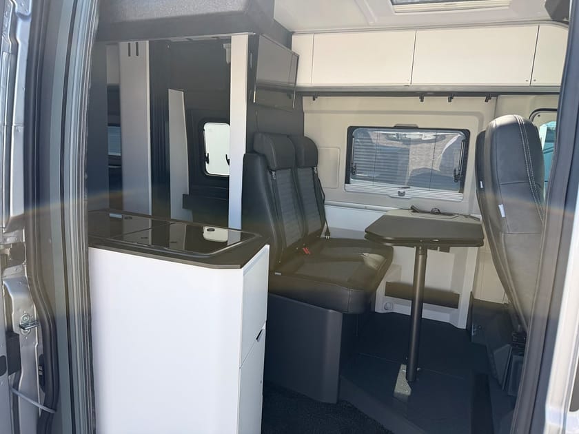 Bild 5 av Adria Mobil Twin 640 Supreme SLB * 39 mil & Truma diesel *