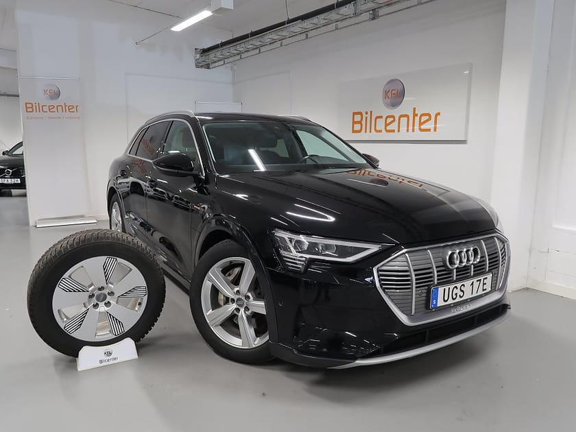 Bild 1 av Audi e-tron 50 quattro V-Däck ingår Drag-Skinn-Elstol-Luftfjädring-