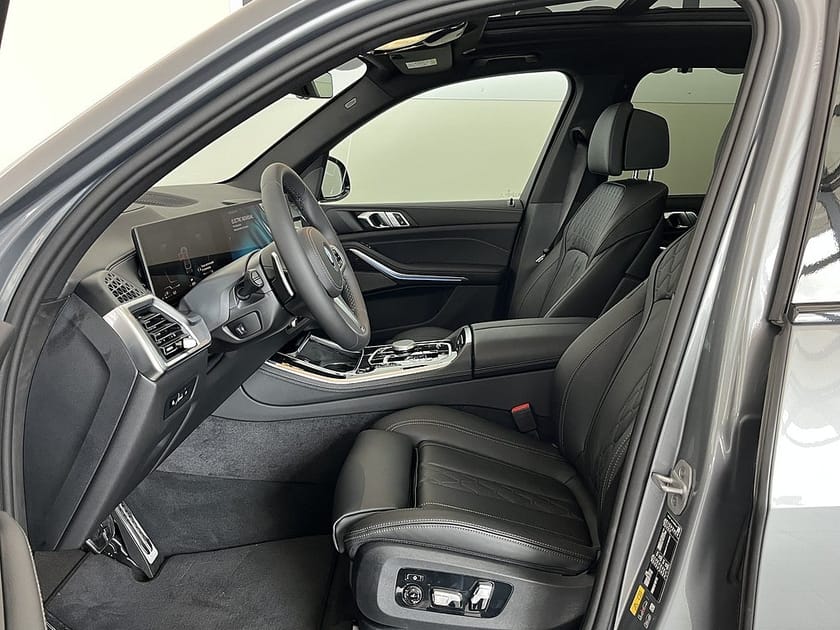 Bild 5 av BMW X5 xDrive50e 3.95 ränta M Sport H/K Komfortstol Panorama