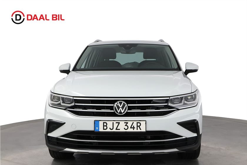 Bild 2 av Volkswagen Tiguan eHybrid 1.4 TSI 245HK ELEGANCE DRAG B-KAM COCKPIT 3-ZON