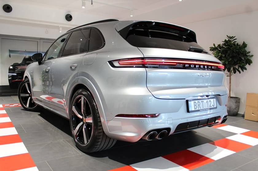 Bild 2 av Porsche Cayenne E-Hybrid 