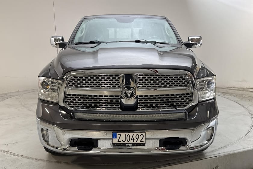 Bild 5 av RAM 1500 Dubbelhytt 5'7" box