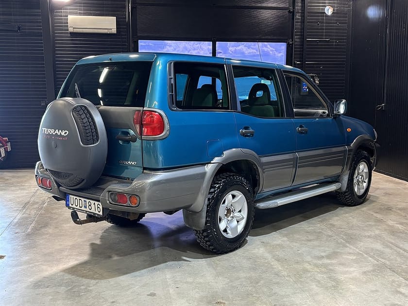 Bild 5 av Nissan Terrano II 5-dörrar 3.0 Di 4WD (154hk) 1-äg