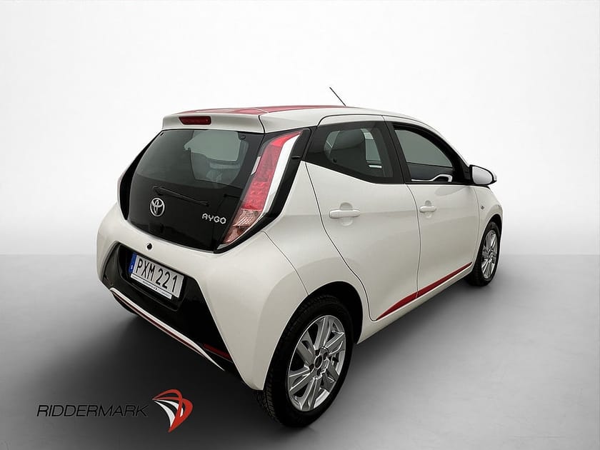 Bild 4 av Toyota Aygo 1.0 VVT-i 69hk X-PLAY Bluetooth Farthållare