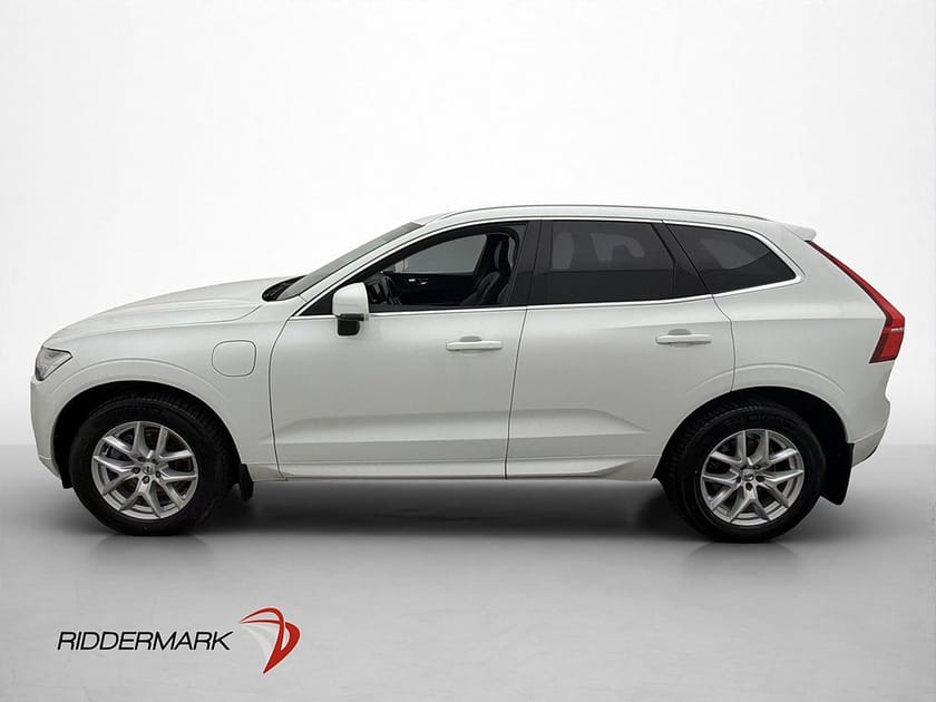 Bild 4 av Volvo XC60 T8 AWD Momentum Advanced Pano Drag VOC Navi